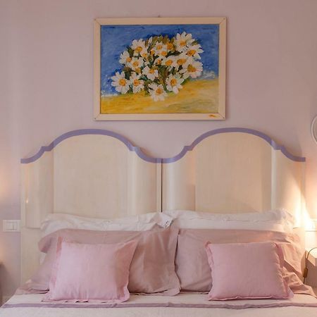 Bed and Breakfast Tre Civette Sul Como Марина-ді-Масса Екстер'єр фото