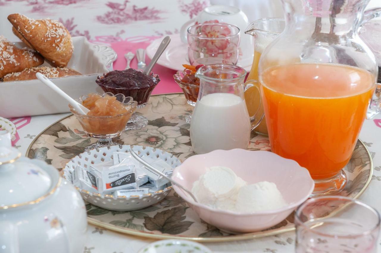 Bed and Breakfast Tre Civette Sul Como Марина-ді-Масса Екстер'єр фото