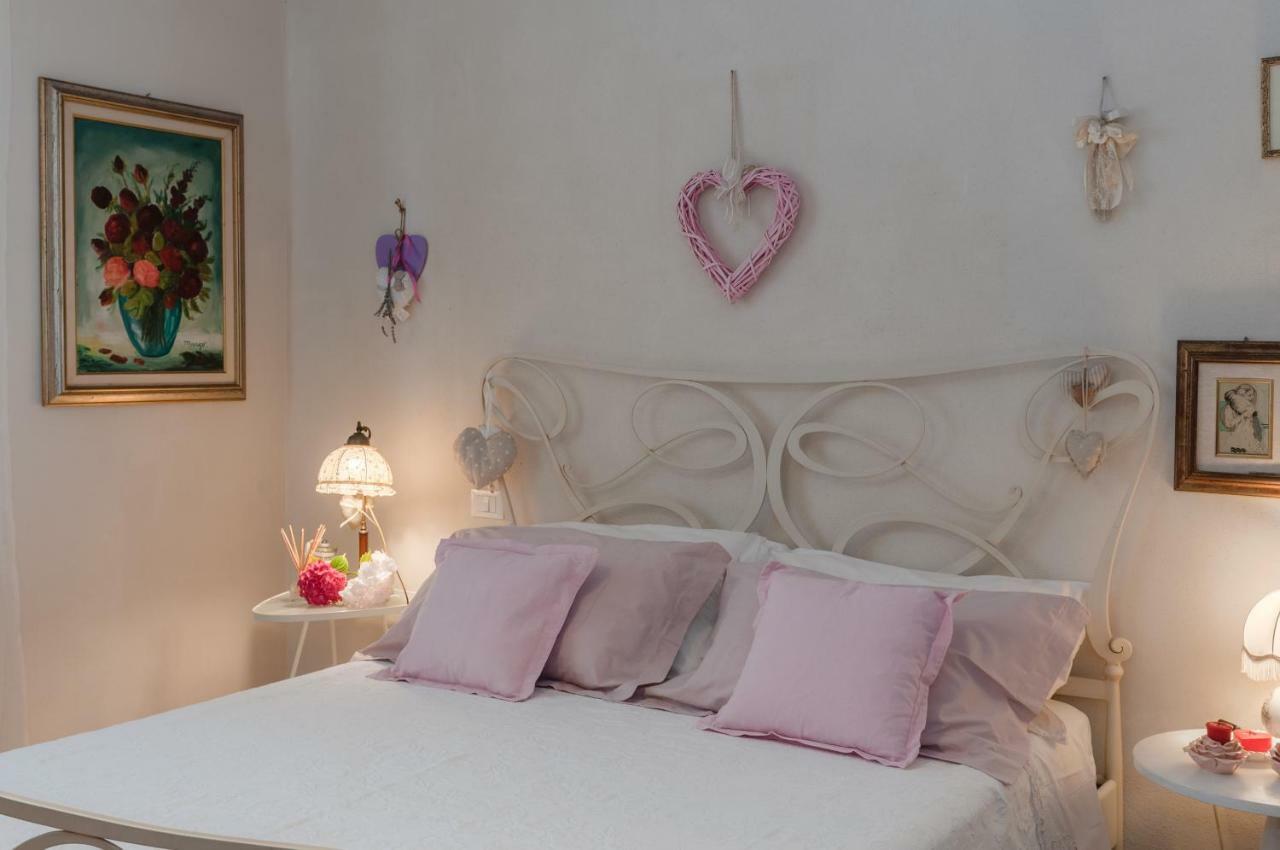 Bed and Breakfast Tre Civette Sul Como Марина-ді-Масса Екстер'єр фото