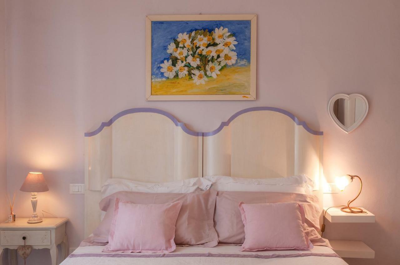 Bed and Breakfast Tre Civette Sul Como Марина-ді-Масса Екстер'єр фото
